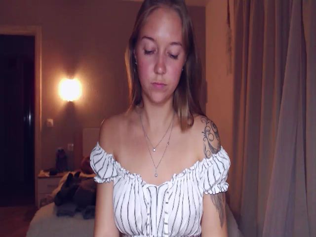 Live sex webcam photo for SylviaOneill #257160142