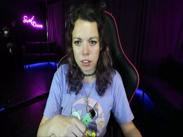 Live sex webcam photo for ClancyOsborne #254257333