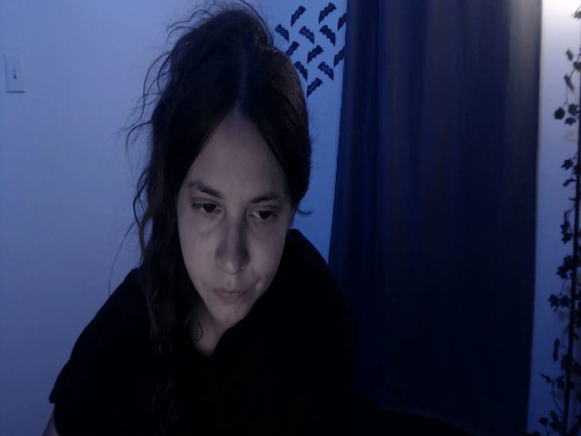 Live sex webcam photo for LadyMarceline #261154186