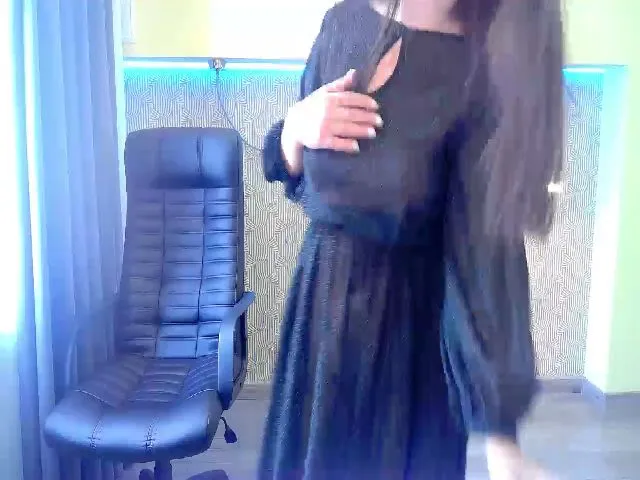 Live sex webcam photo for VictoriaFae #257460459