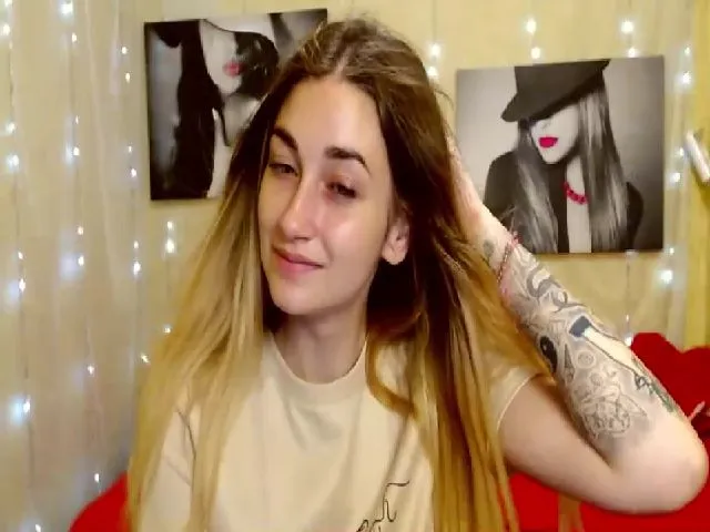 Live sex webcam photo for Lolly__Pop__ #263497326