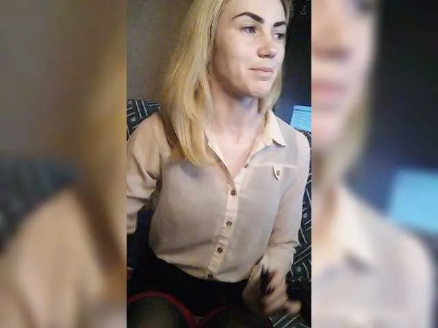 Live sex webcam photo for TastyBeby #244781752