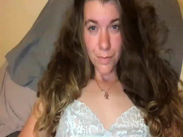 Live sex webcam photo for Trixiegirl3 #254368009