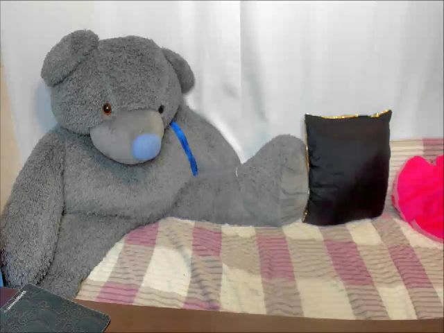 Live sex webcam photo for HelenWell #260179101