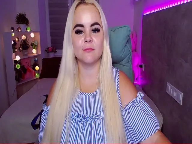 Live sex webcam photo for Jenni__fer #252906485