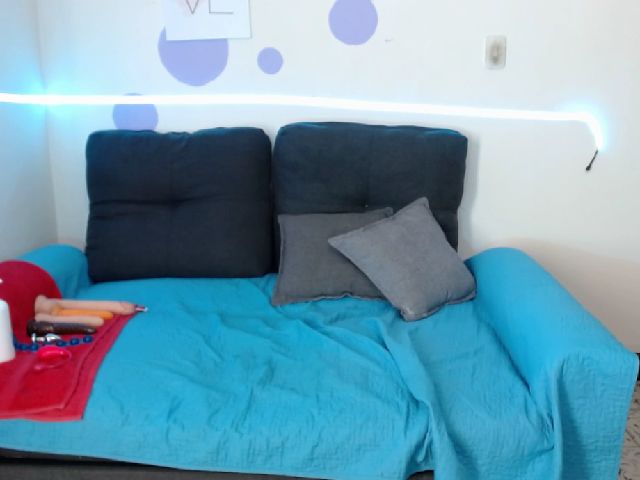 Live sex webcam photo for sophiie_fox #258882713