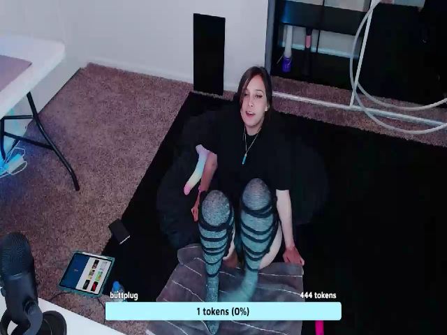 Live sex webcam photo for moonlitfox #262887582