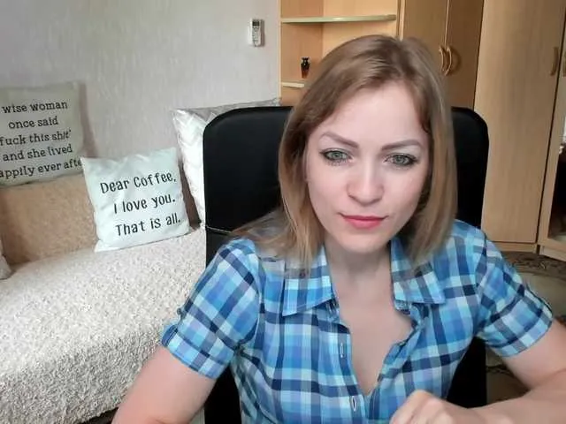 Live sex webcam photo for CherishSia #247167247