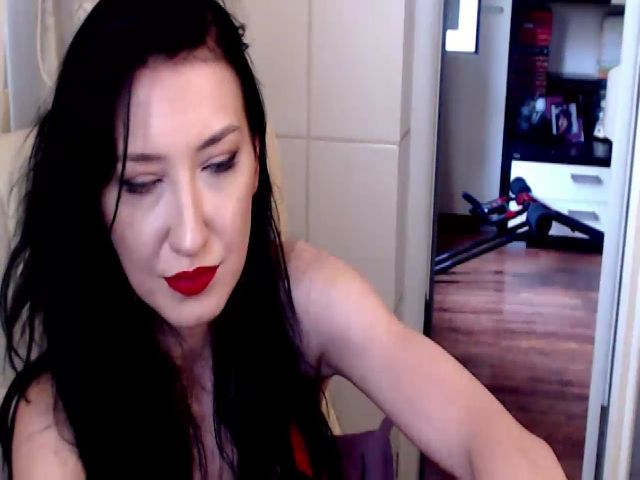 Live sex webcam photo for MistressNadia #261267433