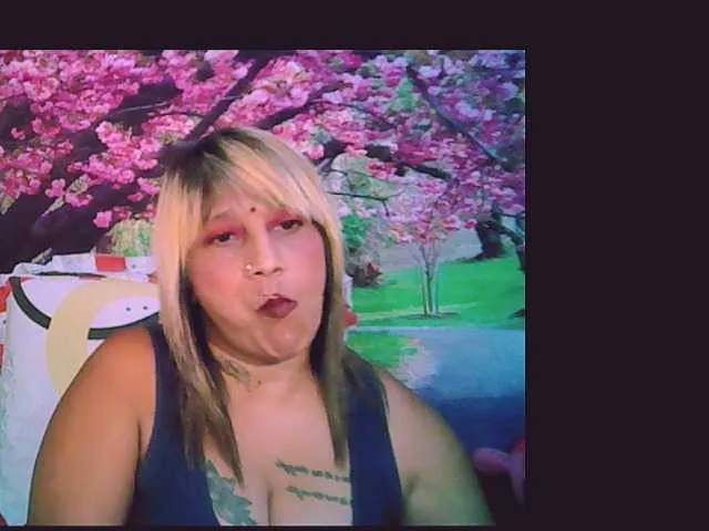 Live sex webcam photo for indianroxy #287933149
