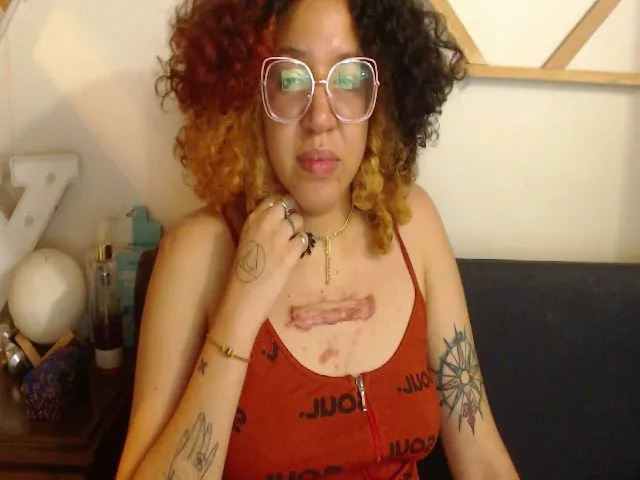Live sex webcam photo for Sammy_00 #256595401
