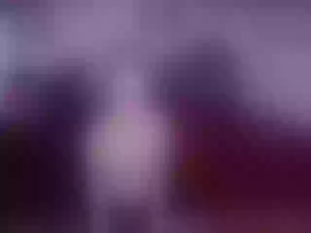Live sex webcam photo for EmberBurns #252398284