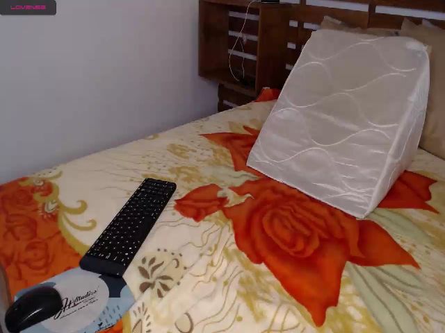 Live sex webcam photo for Katsumi_zenn #253324236