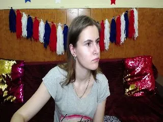 Live sex webcam photo for MollyTravis #252013811