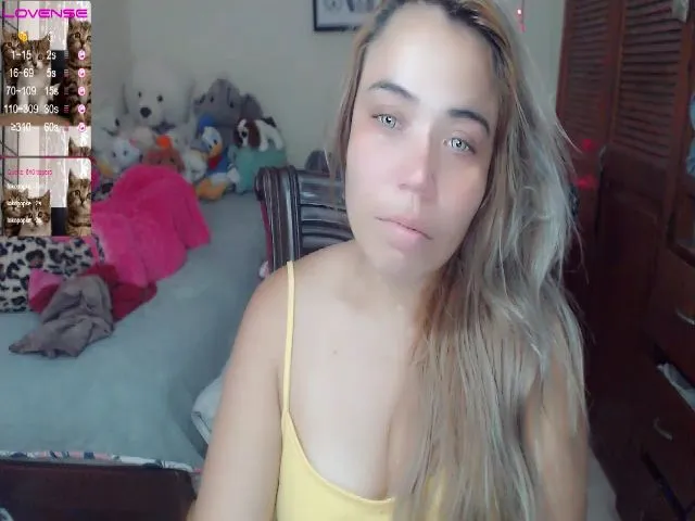 Live sex webcam photo for Meganhill_ #258370136