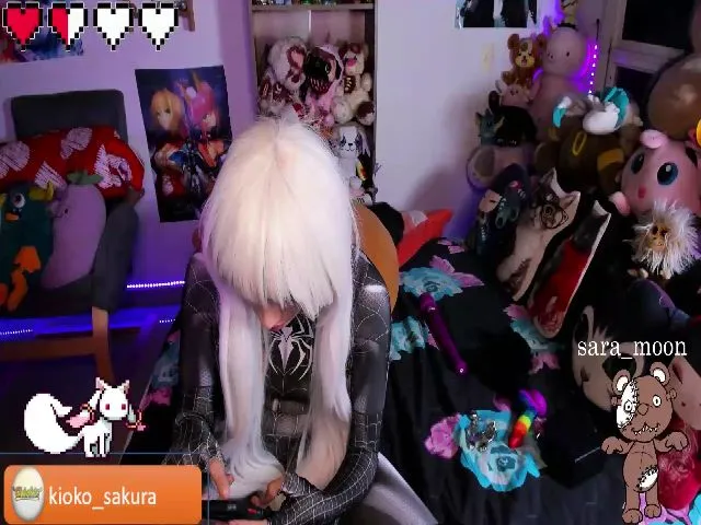 Live sex webcam photo for Sara_Skys #264192929