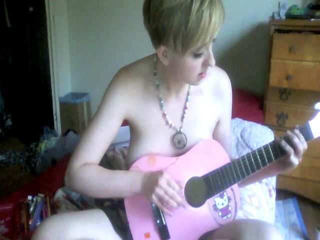 Live sex webcam photo for Alexiaishot #255631940