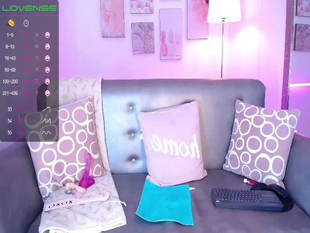 Live sex webcam photo for AiriKim #255173588