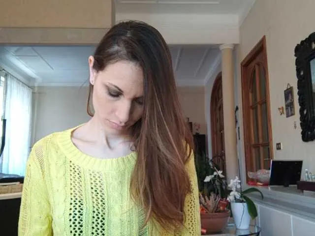 Live sex webcam photo for SweetGattina1 #241228642