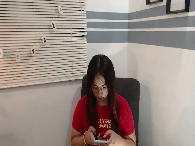 Live sex webcam photo for AbbyCollinss #260886018