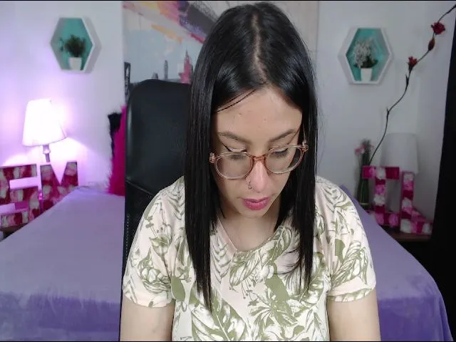 Live sex webcam photo for Sexualmilena #263815150