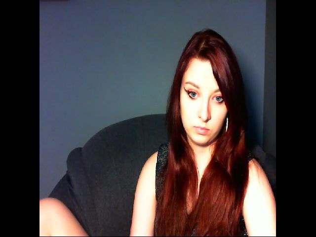 Live sex webcam photo for VirginLuna18 #253830140