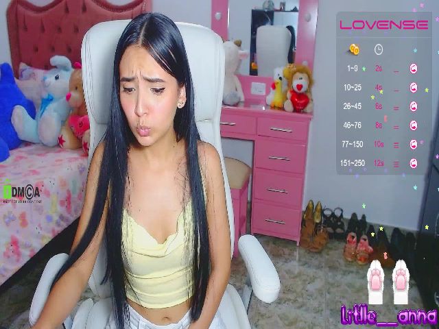 Live sex webcam photo for Litlle__anna #254254498