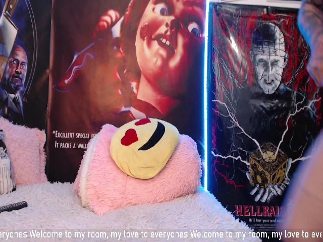 Live sex webcam photo for Liakoylia #257912152