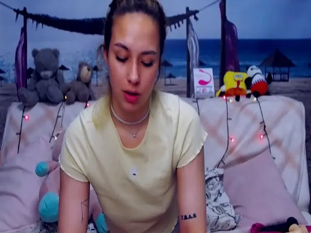 Live sex webcam photo for AlisMonrov18 #260556159