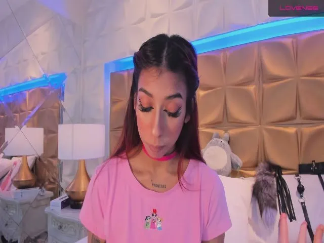 Live sex webcam photo for CandyLaw_ #255353345