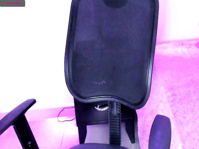 Live sex webcam photo for Annescarlett #253504813