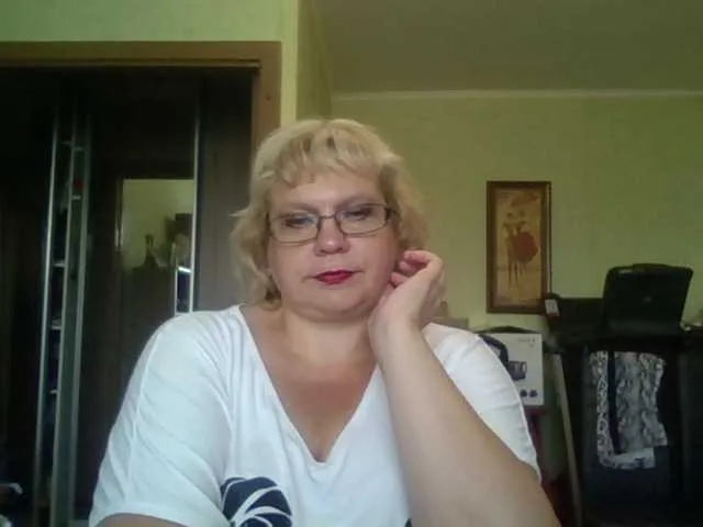 Live sex webcam photo for LOLA88888 #265507569