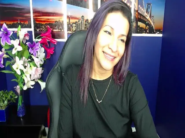 Live sex webcam photo for Infernalsexx #265317036