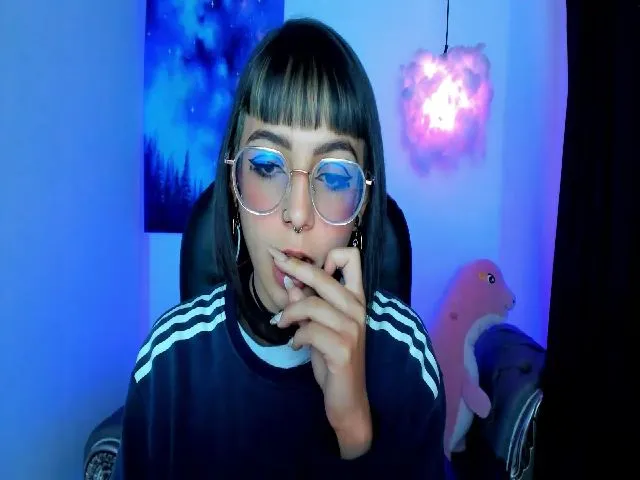 Live sex webcam photo for Angelsiinner #260757303