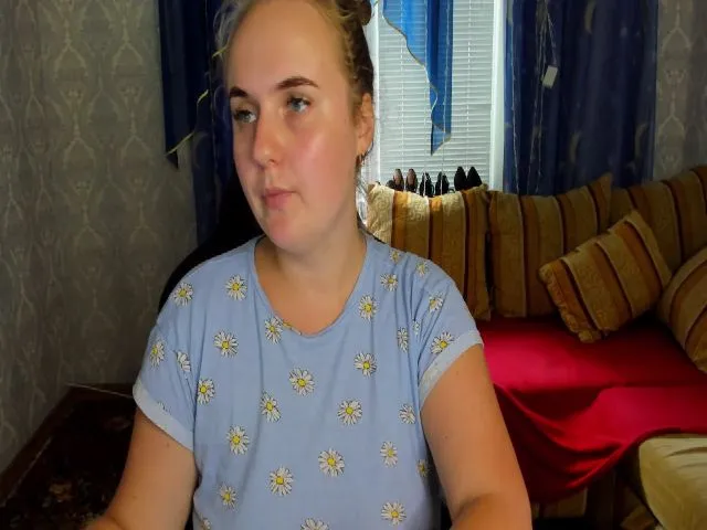 Live sex webcam photo for MaryKent #263606858