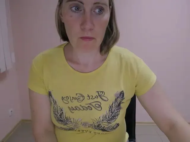 Live sex webcam photo for ChloePlay #254612756