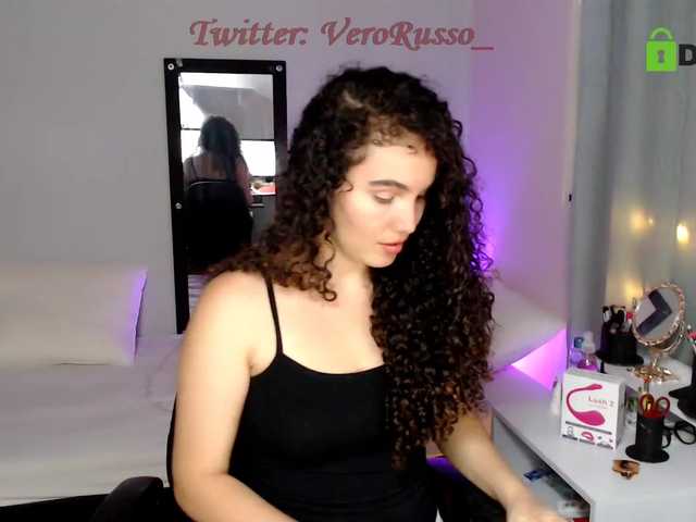 Live sex webcam photo for VeronicaRusso #241049958