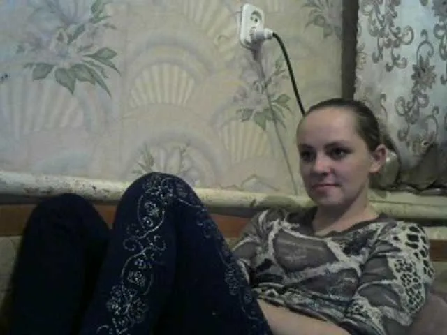 Live sex webcam photo for REPTILIAY #241182374