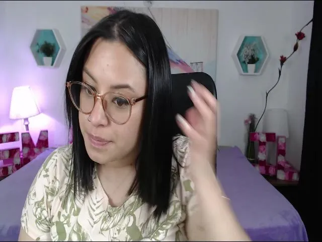 Live sex webcam photo for Sexualmilena #263935277