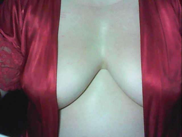 Live sex webcam photo for -WINNI-PUX- #240970175