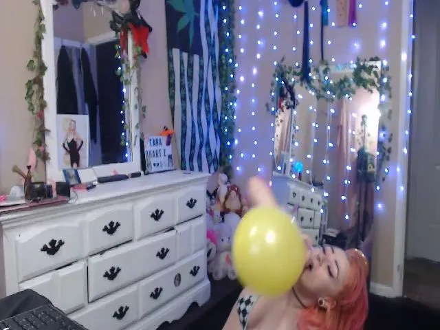 Live sex webcam photo for Tara_Quartz #258467136