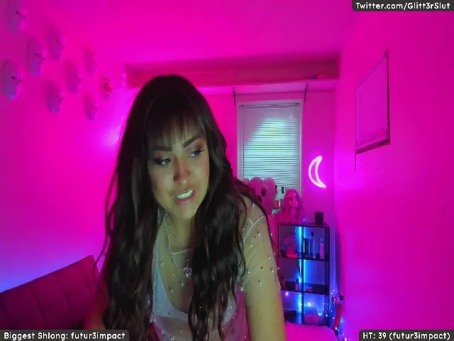 Live sex webcam photo for Glitt3rSlut #253969678