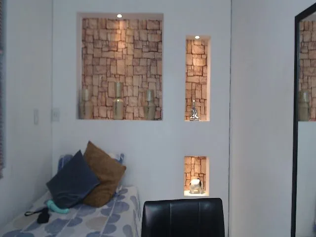 Live sex webcam photo for nicollewalton #254282229