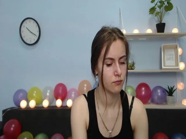 Live sex webcam photo for MollyTravis #252891113