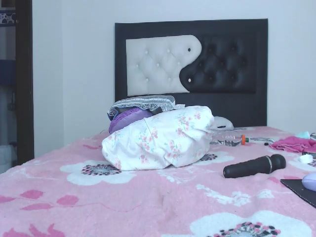 Live sex webcam photo for Sandylau2216 #254939528