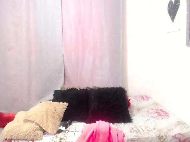 Live sex webcam photo for Sweetj_vc #261548423