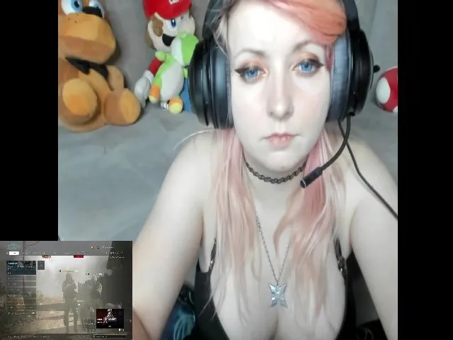 Live sex webcam photo for PrincessBluu #257269509