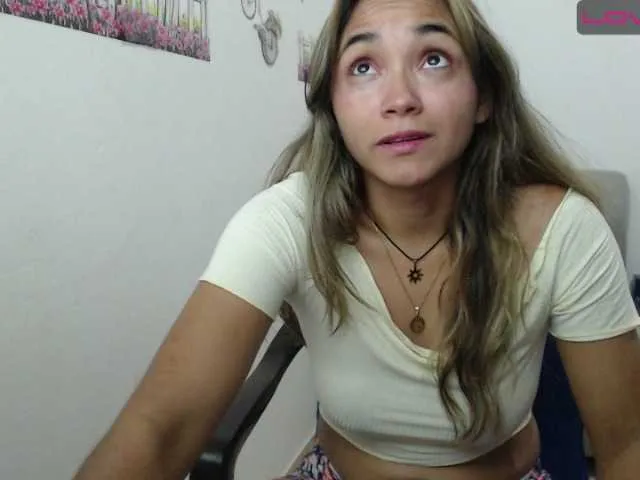 Live sex webcam photo for monica-squirt #249162675