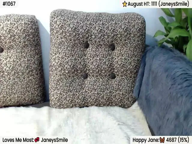 Live sex webcam photo for CrazyJane1 #265425610