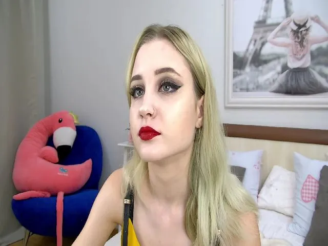 Live sex webcam photo for SusieTurner #252629844